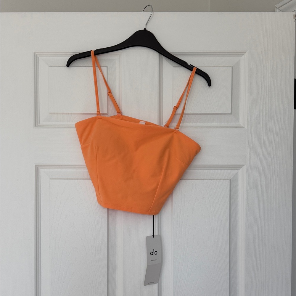 ALO Yoga Cantaloupe Alosoft Convertible
Sunkissed Bandeau Longline Crop Top